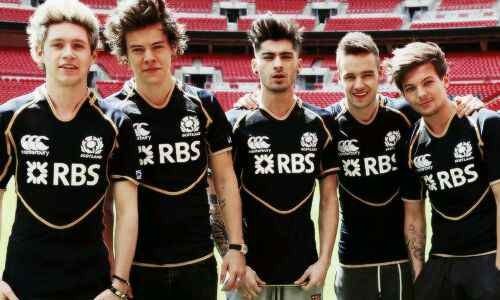 微信足球情侣头像高清|足球明星黑白头像女