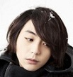 韩国艺人金显佑微信头像