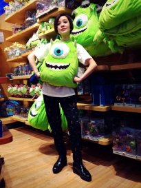 采洁_女生_短发