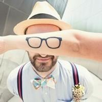 类奇葩搞笑的男生头像