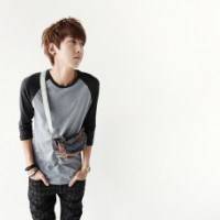 微信头像带字黑白侧面男