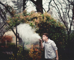 风景微信头像女生背影黑白