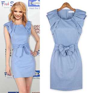 蓝色气质修身连衣裙