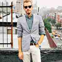 秋季欧美英伦风男装搭配简洁男人味