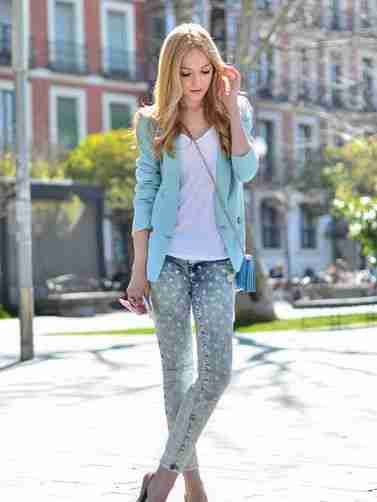 欧美时尚女达人街拍全身女生微信头像