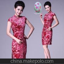 加上绸缎得面料～高贵气质哦～