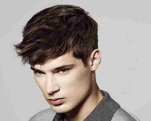 使得这秀气的短发发丝中透着对自然气质的修饰