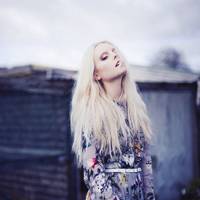 时尚又简单的欧美微信头像一种感觉