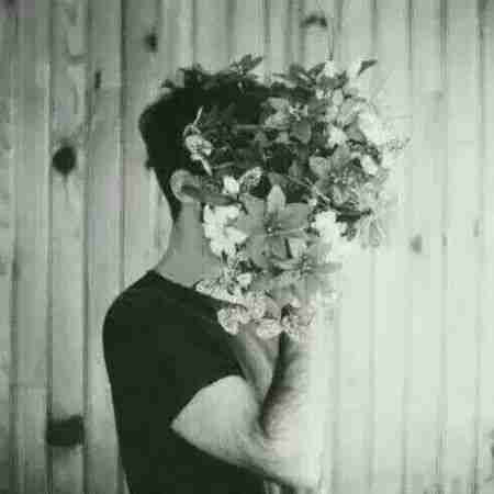 有两个黑白的情侣头像