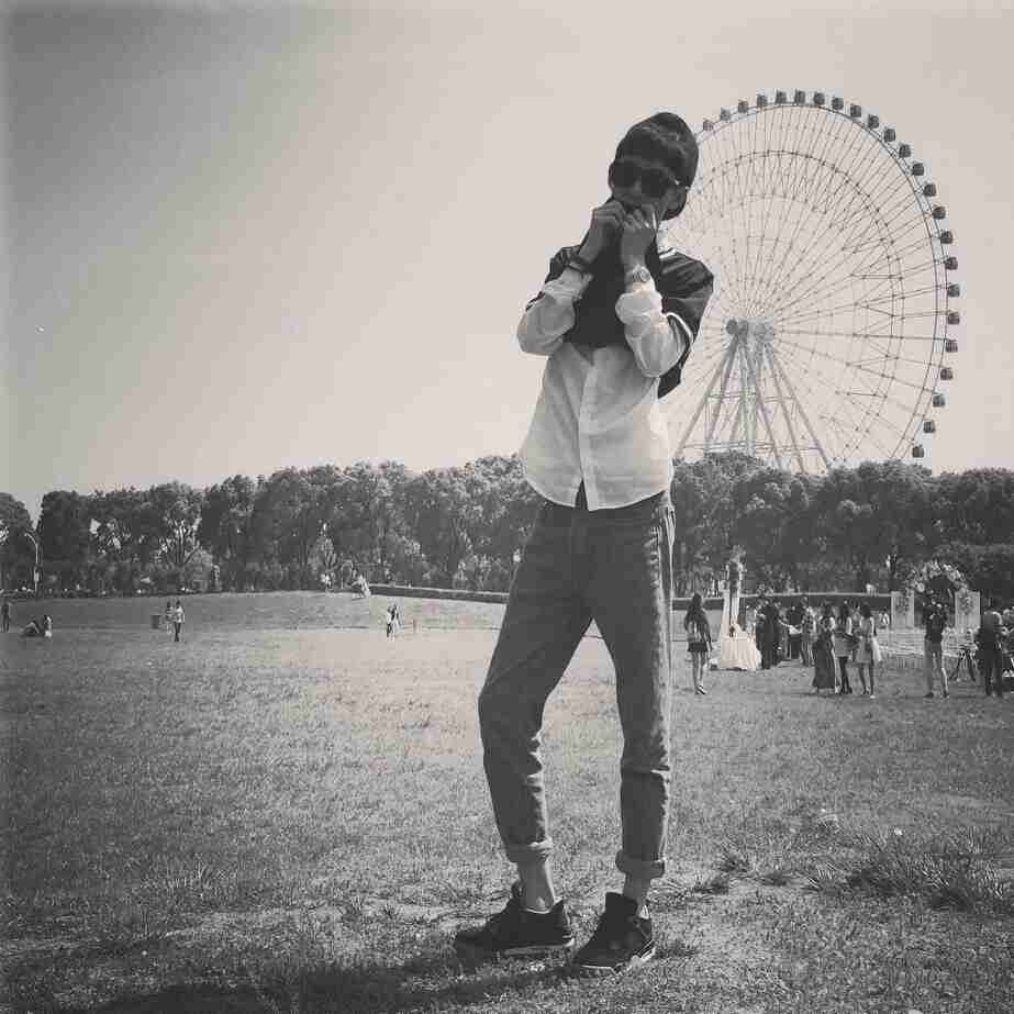 世事纷纭男生头像