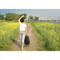 微信头像女生森系背影_头像女生简单气质