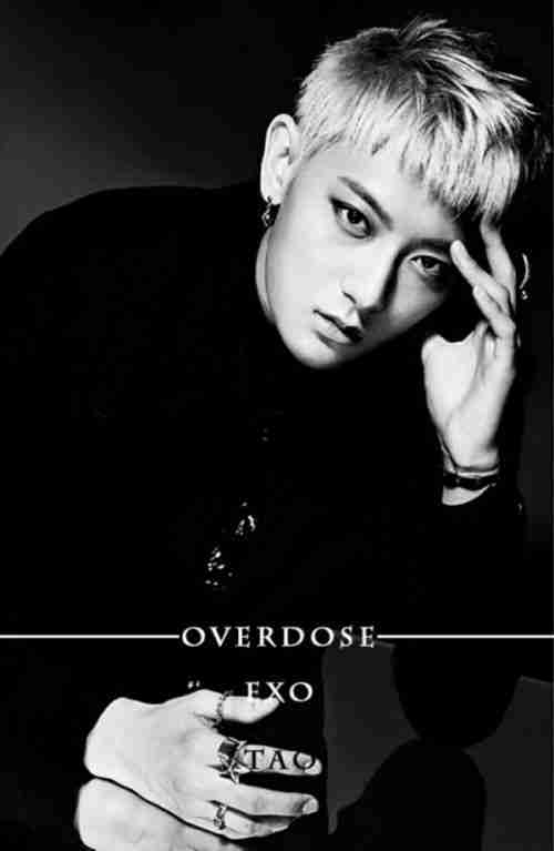 超酷黑白外观微信男生皮肤