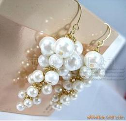 珍珠葡萄串古典气质玫瑰