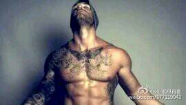 酷酷的黑白单色纹身