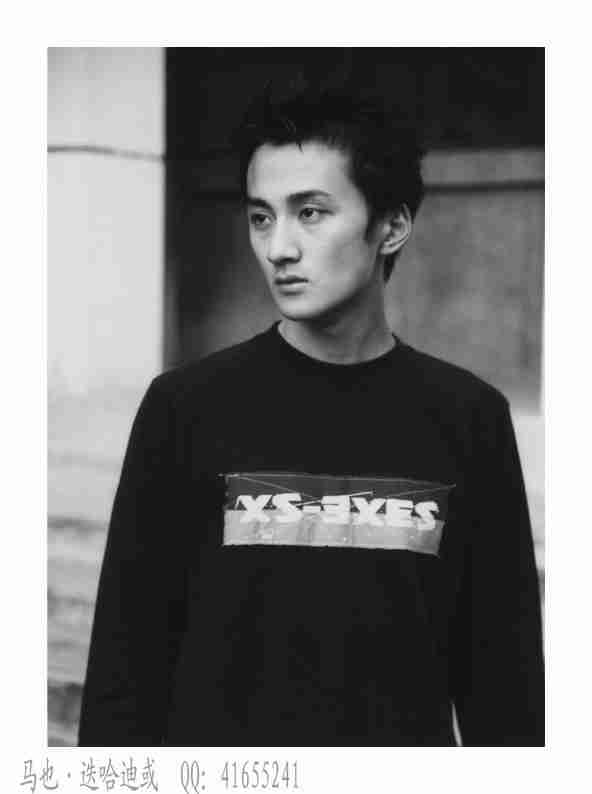 图片黑白人像帅哥小亮^