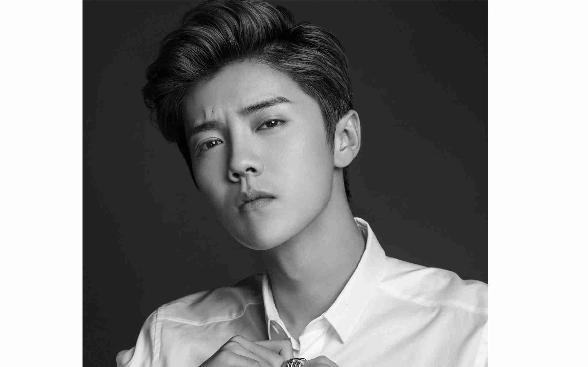 鹿晗时尚质感黑白大片摄影