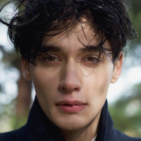 伤感的欧美女生头像不属于你的