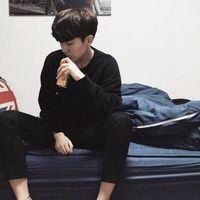 求一个好看的微信男生头像