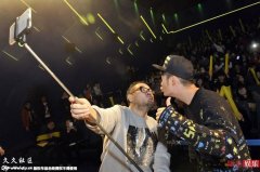 陈赫恶吻张一白