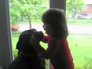 拥抱亲吻浓情蜜意