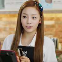 其实挺配的女生头像