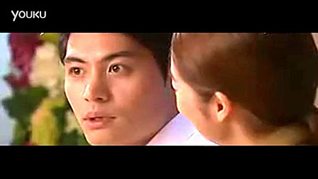 美女主动亲吻帅哥激情吻戏床戏