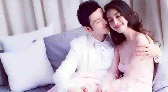 壁咚亲吻公主抱虐杀单身狗