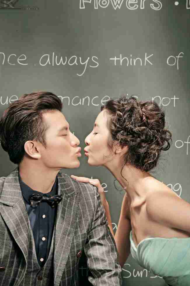 亲吻的甜蜜爱人图片