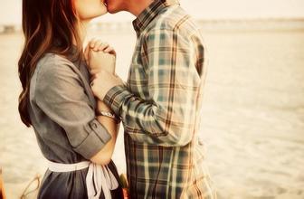 求唯美的接吻图片