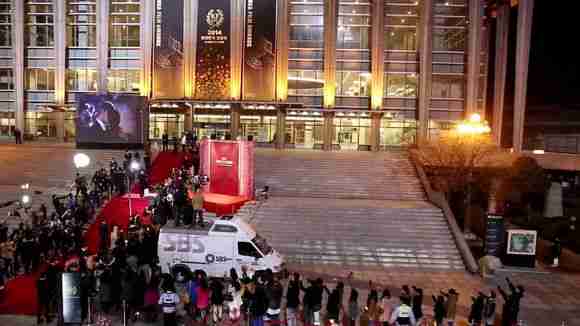 金秀贤热吻全智贤唯美接吻大合集