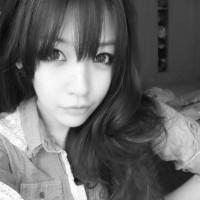 漂亮的黄发美女头像图片