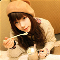 女生单纯爱恋好看的微信头像