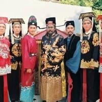 少数民族傣族服装