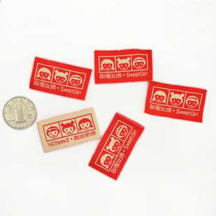 浪漫的小情侣红色棉布情侣装