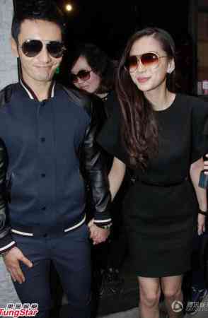 倪妮晒与baby接吻照自称亲吻狂魔喵