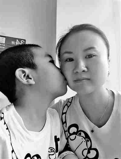 友圈发了一张刚拍的照片