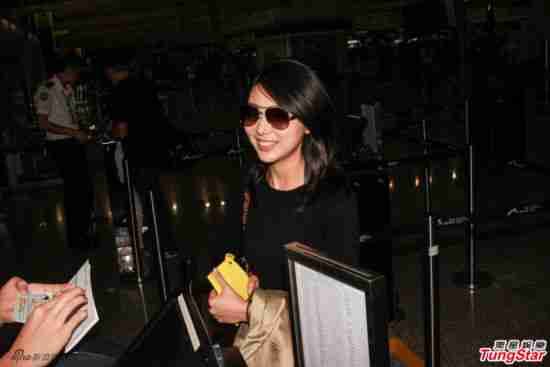 上传两张佛堂照片