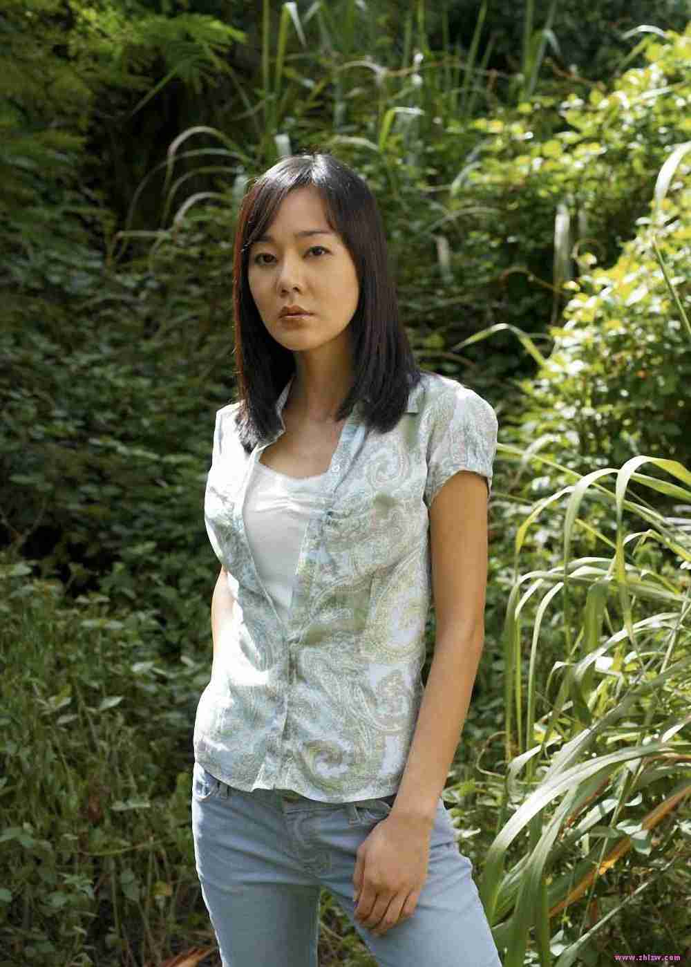 日本真正巨乳美女丰满火辣又性感