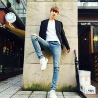 微信男生头像伤感的个性男生