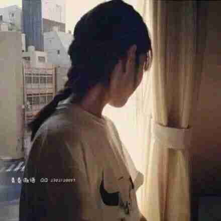 女生微信头像忧伤背影高清大图