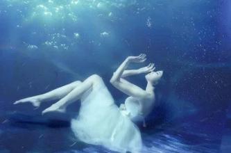 孤独伤感绝望意境图