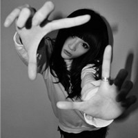 黑色带字头像女生头像