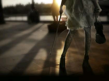 非主流伤感伴随飞离寂寞