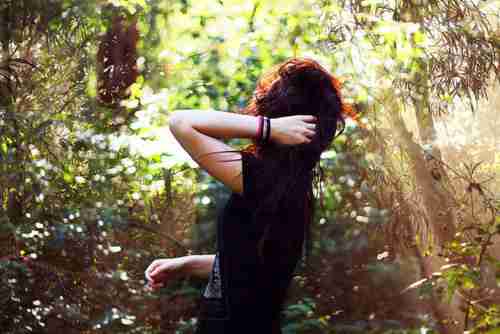 伤感女生背影图片转身那一刻的痛