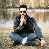 谁在哭泣中笑场