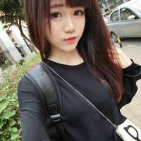 温暖大眼的女生微信头像