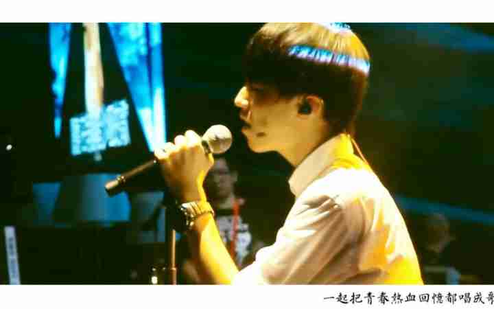 简单的笑着哭着