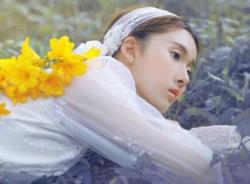 女人宁可笑着累|也不要哭着享受说的真好~