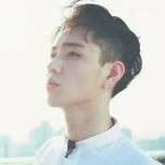 如其哭着挽留不如笑着放手