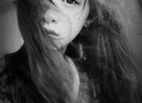 黑白伤感的女生微信